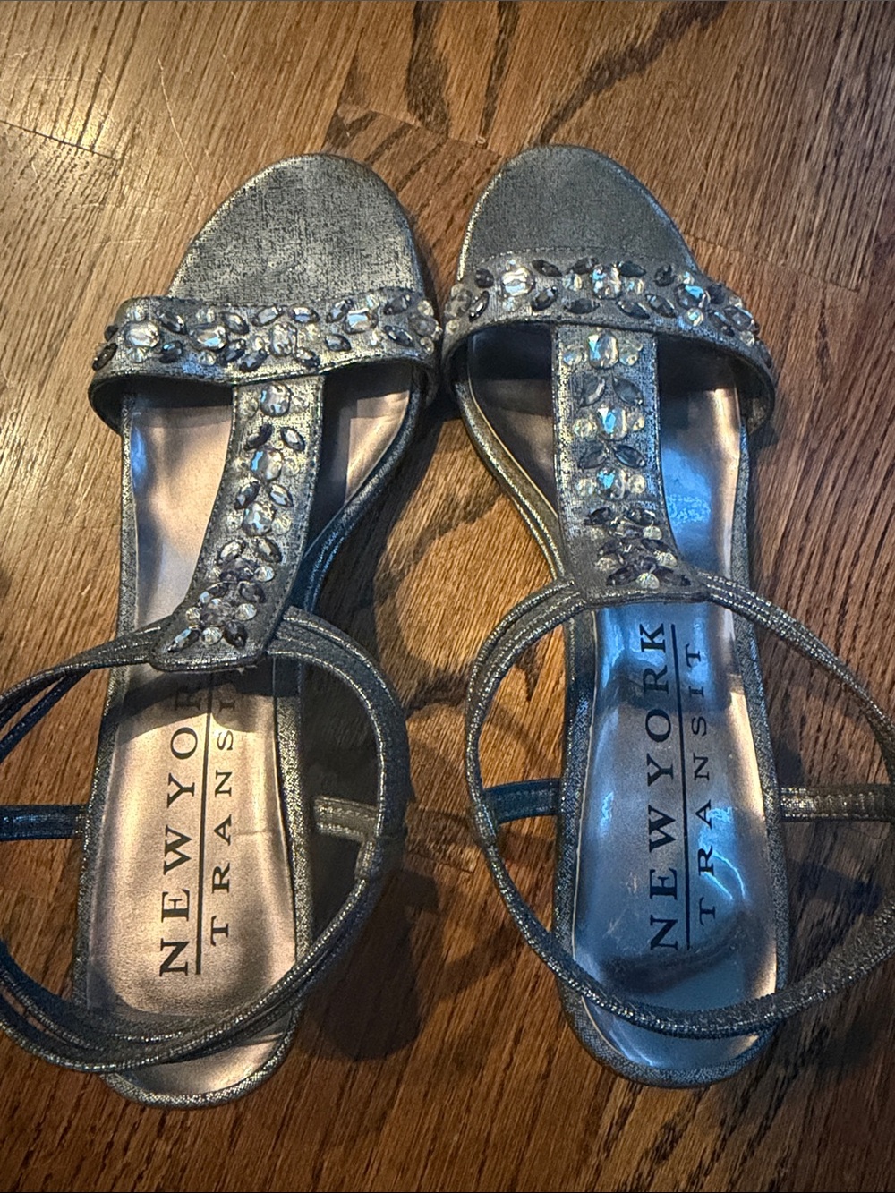 New York Transit Silver Jeweled T-Strap wedge Heels Sz 8.5 medium - Picture 2 of 7
